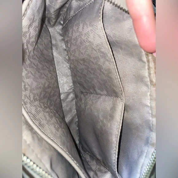 MICHAEL KORS Gray Crossbody Bag - Picture 9 of 10